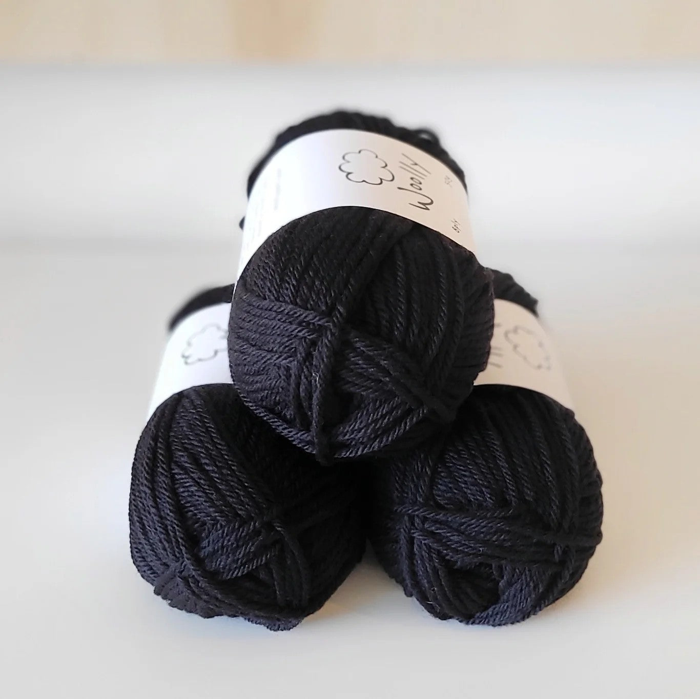 Woolly Yarns Woolly 8ply in colourway Noir – 8ply weight wool yarn