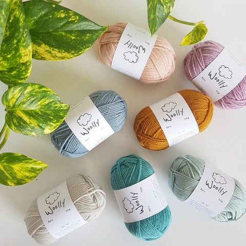 Woolly Yarns Woolly 8ply – 8ply weight wool yarn – view 3