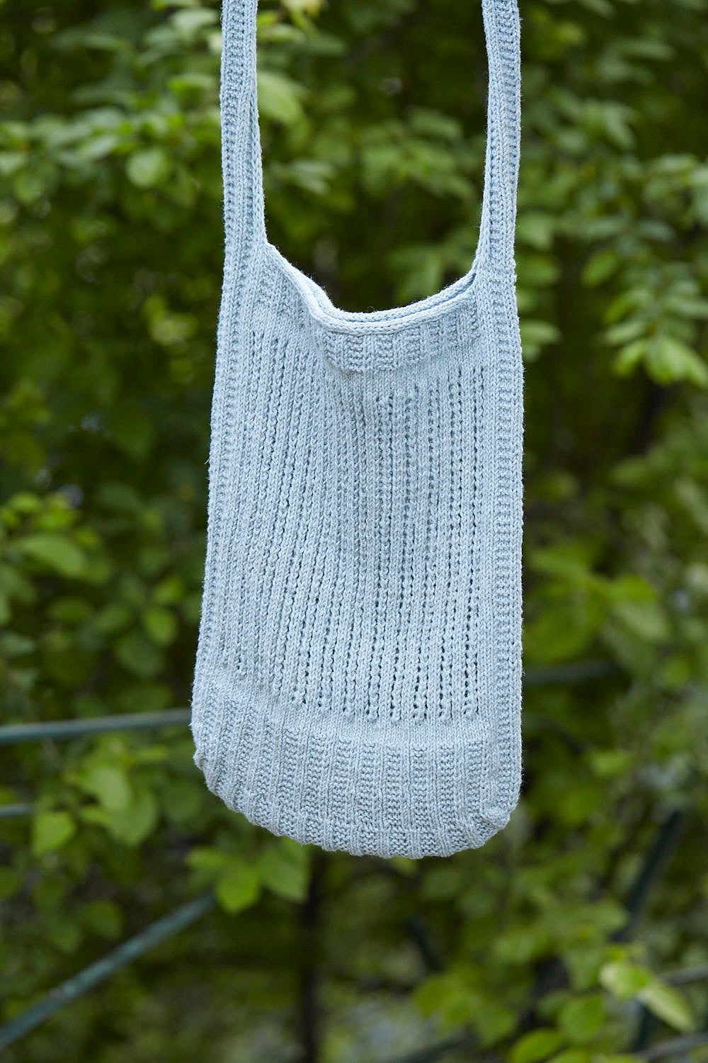 Pazar Market Bag market bag by Catherine Salter Bayar, knitted in Urth Yarns Etesia