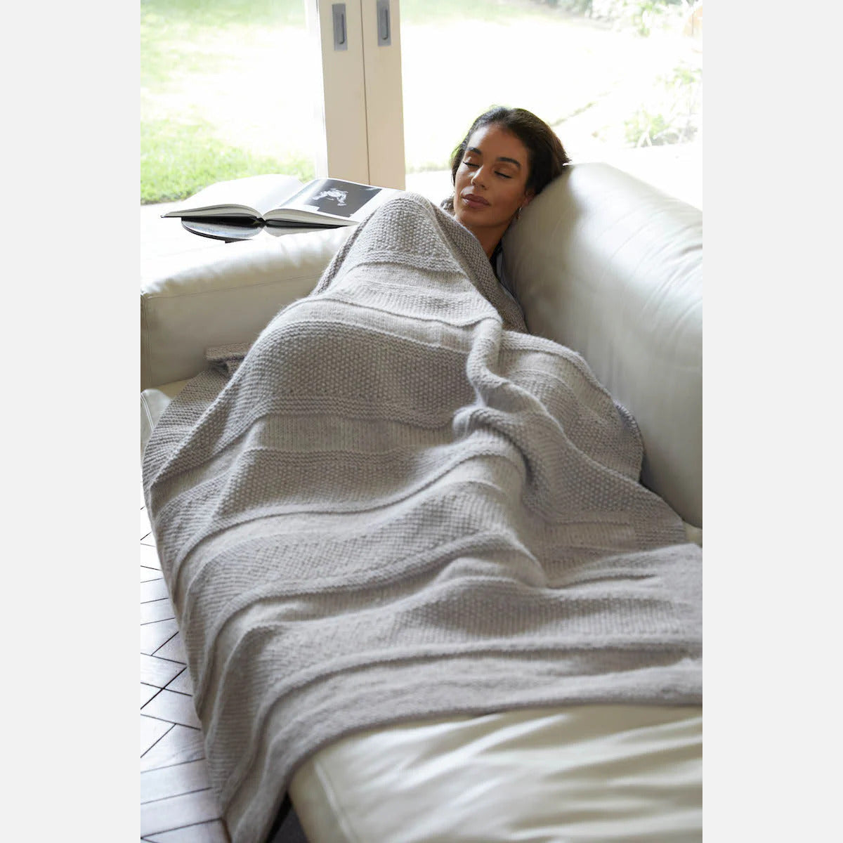 Texyarns Blenheim 825 Blanket Pattern by Texyarns